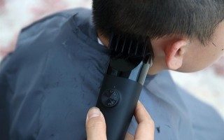 你有没有想过只需动动手指就能把梦想中的家搬进现实？不用请设计师不用花大钱现在宜家在线设计App就能让你秒变家居创意达人！